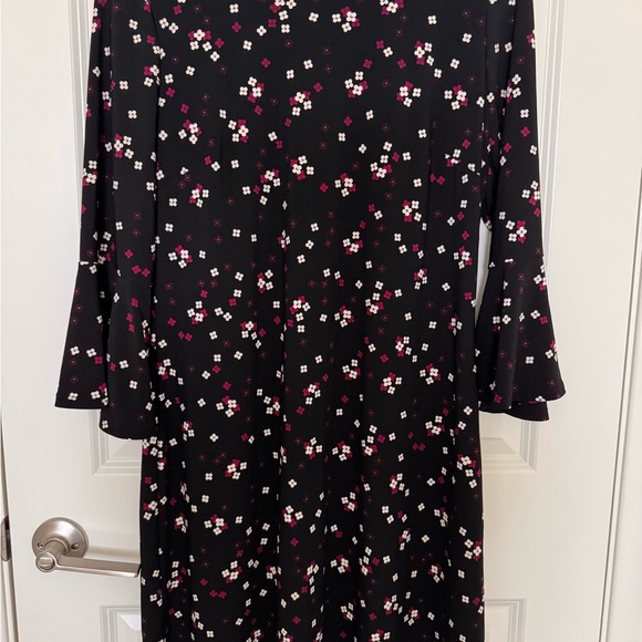 Tommy Hilfiger Dresses & Skirts - Tommy Hilfiger Black and Pink Floral Long Sleeve Dress